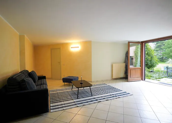 Grel - By Myhomeincomo Βίλα *