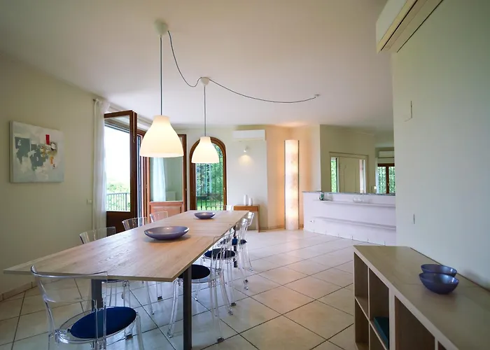 Grel - By Myhomeincomo Βίλα Όπως