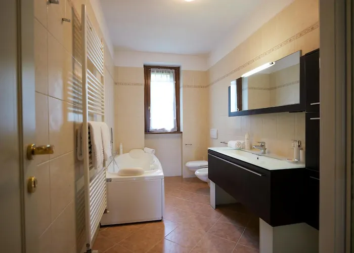 Grel - By Myhomeincomo Βίλα Όπως